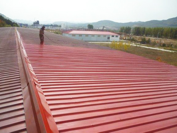 威海彩钢瓦喷漆翻新服务